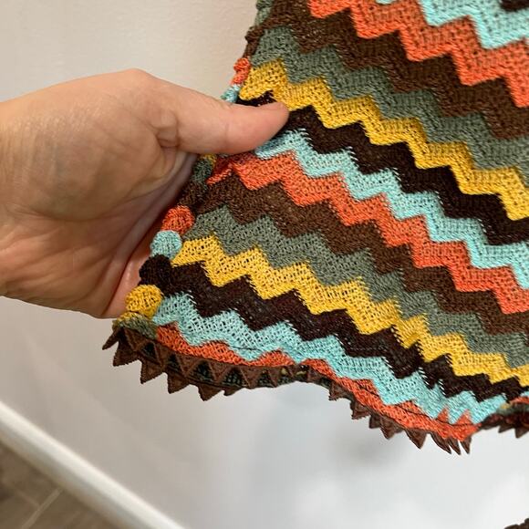 FashionNova Kaui Crochet Halter Romper Multicolor Knit Festival Boho Summer Sz M - Picture 8 of 10